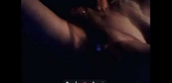 vixen7val webcam pussy pump play